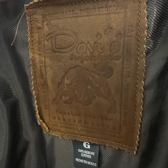 Men's Tan Leather Bomber Jacket - Picture 9 of 10